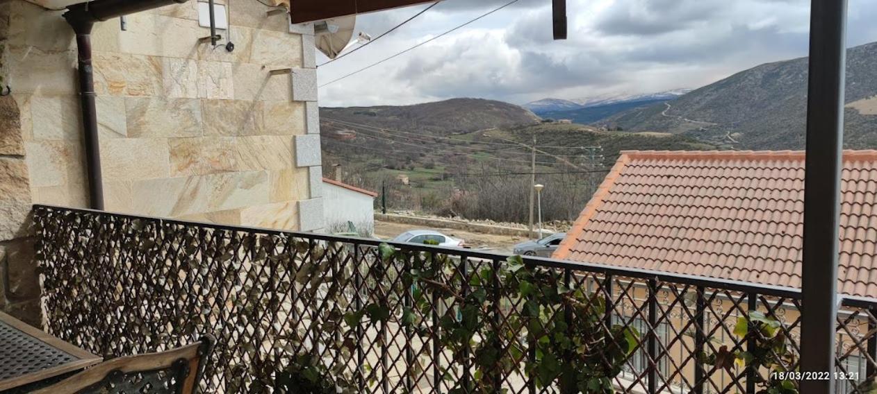 Gasthaus La Pasailla De Gredos Navacepeda de Tormes Exterior foto
