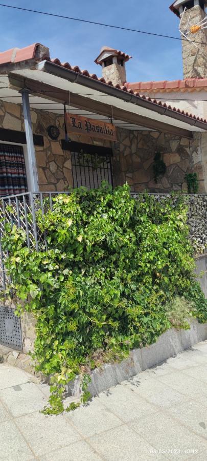 Gasthaus La Pasailla De Gredos Navacepeda de Tormes Exterior foto