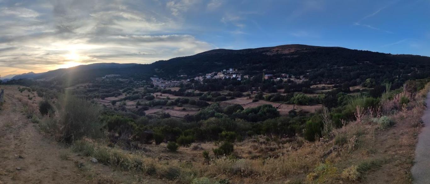 Gasthaus La Pasailla De Gredos Navacepeda de Tormes Exterior foto
