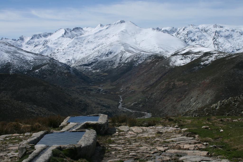 Gasthaus La Pasailla De Gredos Navacepeda de Tormes Exterior foto